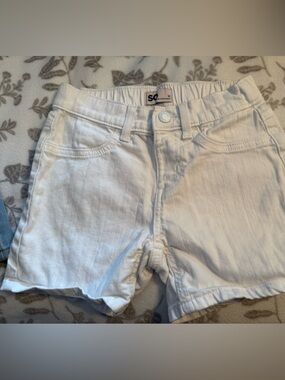 SO Girl'sWhite Elastic Waist Denim Shorts Size 10